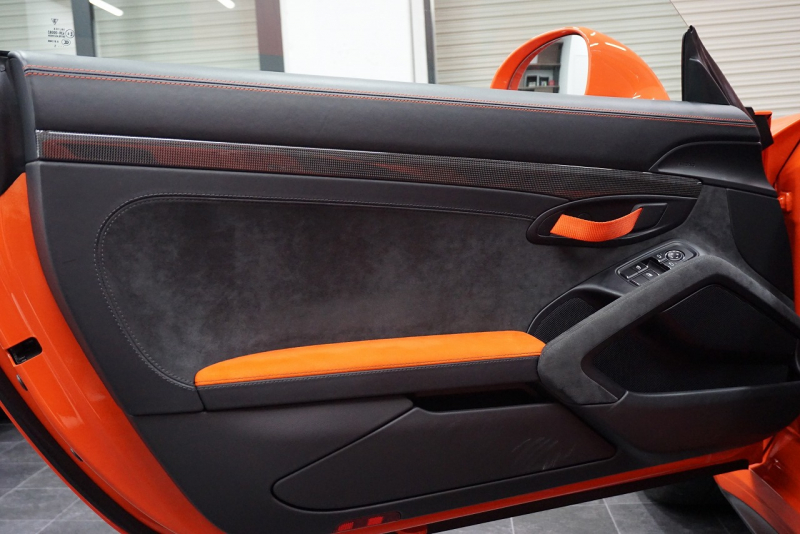 ポルシェ 911(Type991.1) GT3RS LEDヘッドライト PCCB フロントリフト スポーツクロノ ラバオレンジ OP416.6  中古車