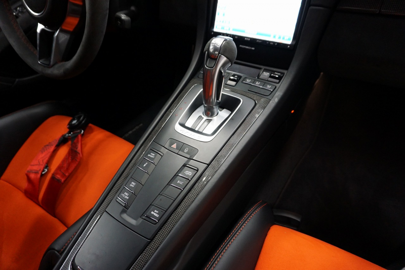 ポルシェ 911(Type991.1) GT3RS LEDヘッドライト PCCB フロントリフト スポーツクロノ ラバオレンジ OP416.6  中古車