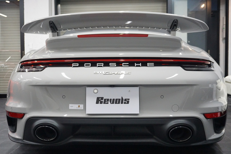 ポルシェ 911(Type992) 911（Type992）Turbo S Cabriolet　 PCCB TurboS Exclusiveホイール Fリフト クレヨン  OP3,383,900  中古車