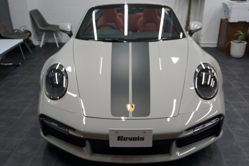 ポルシェ 911(Type992) 911（Type992）Turbo S Cabriolet　 PCCB TurboS Exclusiveホイール Fリフト クレヨン  OP3,383,900  中古車