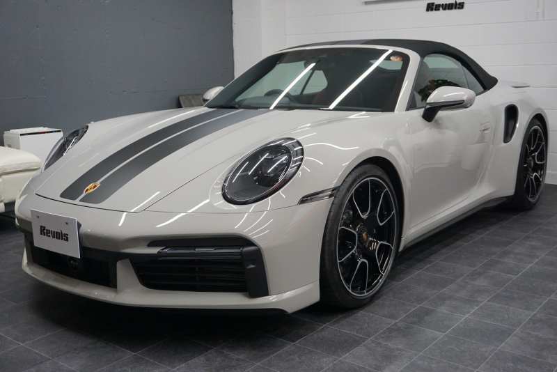 ポルシェ 911(Type992) 911（Type992）Turbo S Cabriolet　 PCCB TurboS Exclusiveホイール Fリフト クレヨン  OP3,383,900  中古車