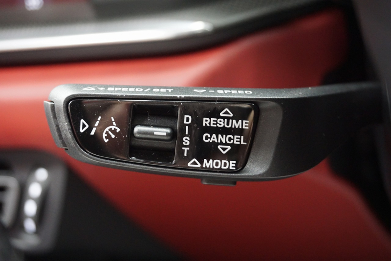 ポルシェ 911(Type992) 911（Type992）Turbo S Cabriolet　 PCCB TurboS Exclusiveホイール Fリフト クレヨン  OP3,383,900  中古車