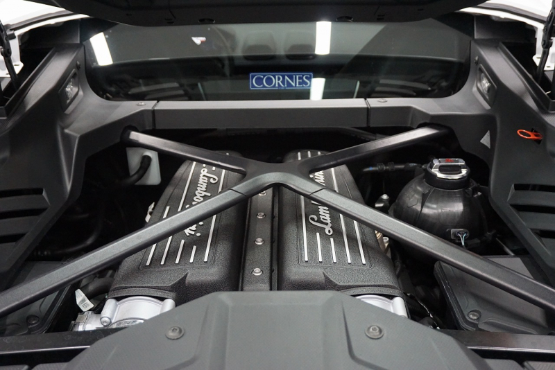 ランボルギーニ ウラカン Huracan EVO RWD　Narvi 20 intホイール  OP5,436,333 中古車 中古車