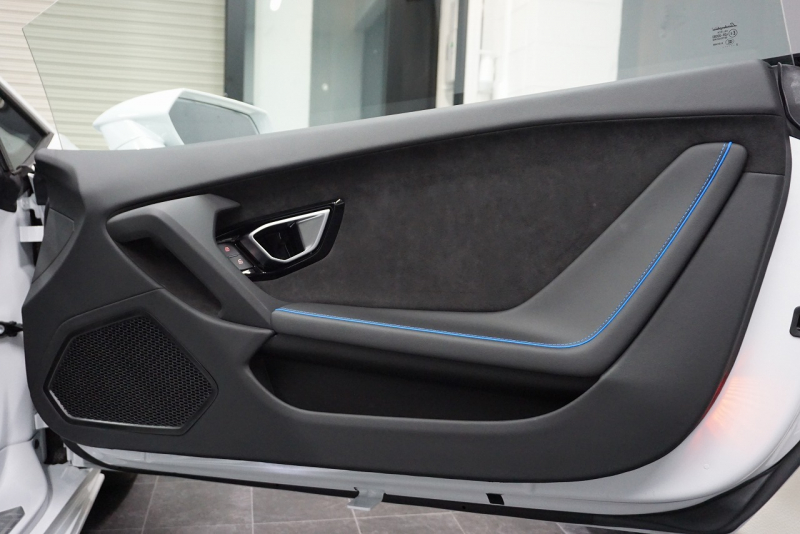 ランボルギーニ ウラカン Huracan EVO RWD　Narvi 20 intホイール  OP5,436,333 中古車 中古車