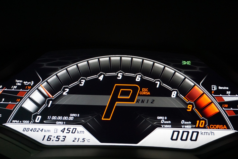 ランボルギーニ ウラカン Huracan EVO RWD　Narvi 20 intホイール  OP5,436,333 中古車 中古車