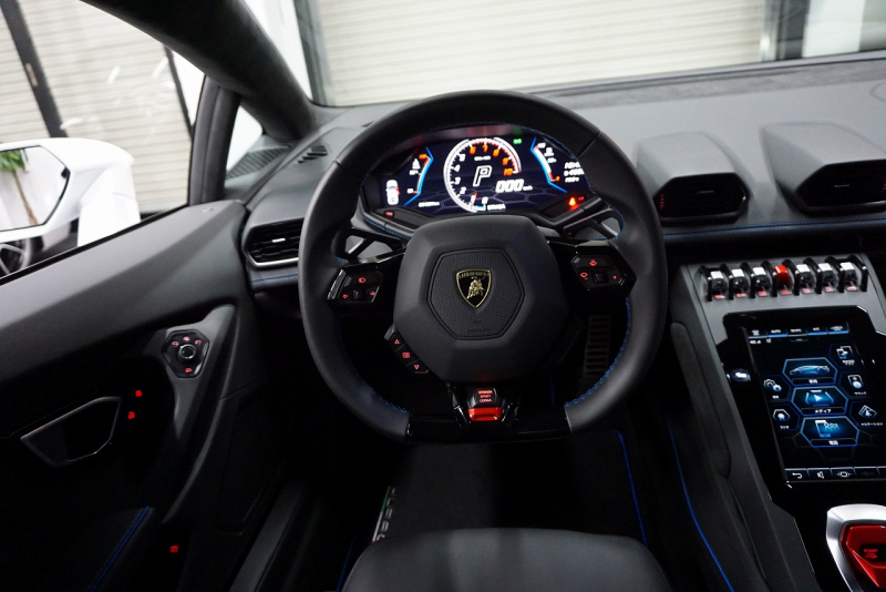 ランボルギーニ ウラカン Huracan EVO RWD　Narvi 20 intホイール  OP5,436,333 中古車 中古車
