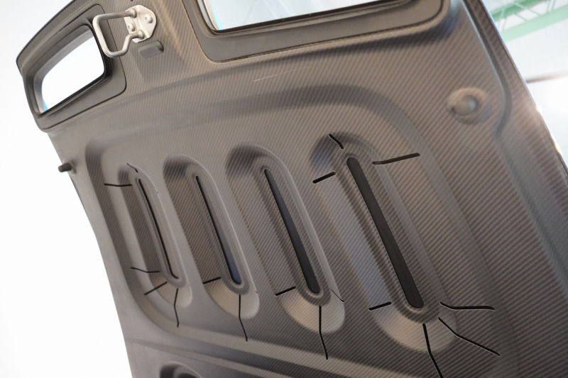 ポルシェ 911(Type992) GT3 6MT フロントリフト スポーツクロノ LEDヘッド シャークブルー  中古車