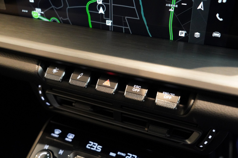 ポルシェ 911(Type992) GT3 6MT フロントリフト スポーツクロノ LEDヘッド シャークブルー  中古車