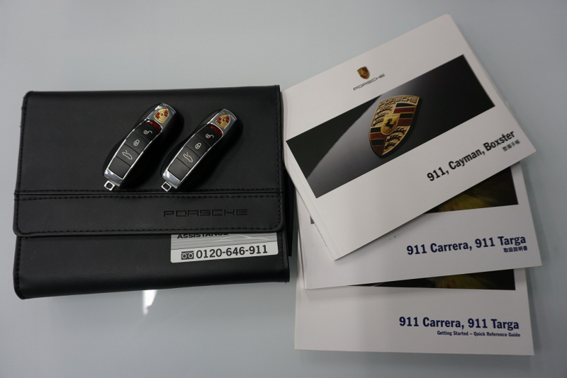 ポルシェ 911(Type991.1) 911Carrera GTS GTSカーマインレッドインテリア＆カーボンインテリア フロント＆Bカメ 中古車 中古車