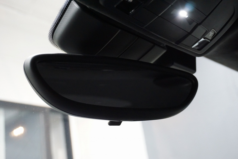 ポルシェ 911(Type991.1) 911Carrera GTS GTSカーマインレッドインテリア＆カーボンインテリア フロント＆Bカメ 中古車 中古車