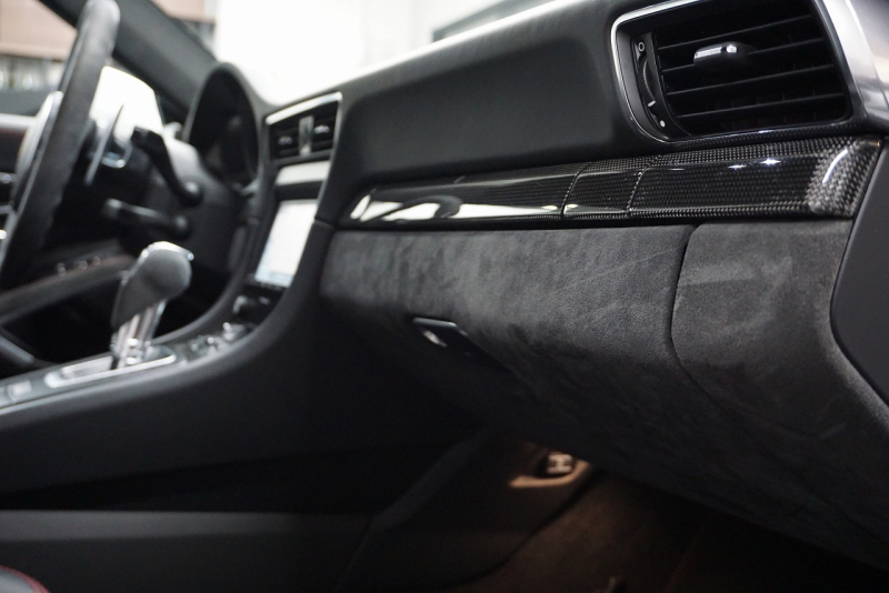 ポルシェ 911(Type991.1) 911Carrera GTS GTSカーマインレッドインテリア＆カーボンインテリア フロント＆Bカメ 中古車 中古車