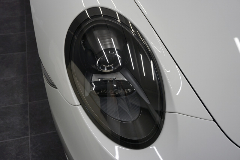 ポルシェ 911(Type991.1) 911Carrera GTS GTSカーマインレッドインテリア＆カーボンインテリア フロント＆Bカメ 中古車 中古車