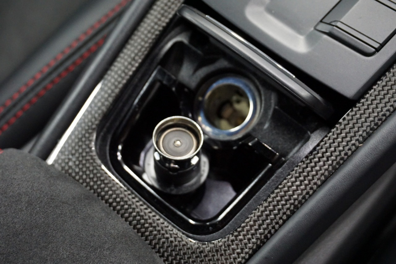 ポルシェ 911(Type991.1) 911Carrera GTS GTSカーマインレッドインテリア＆カーボンインテリア フロント＆Bカメ 中古車 中古車