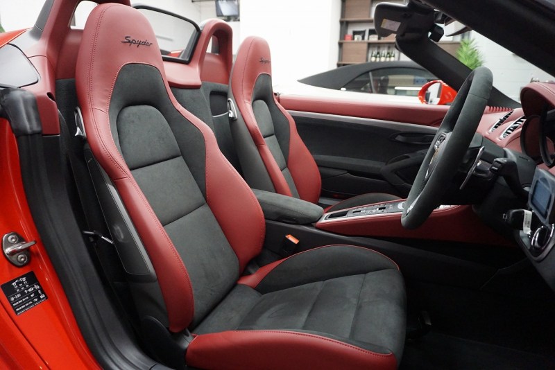 ポルシェ 718スパイダー 718Spyder PDK スパイダークラシックインテリア LEDヘッドライト  中古車