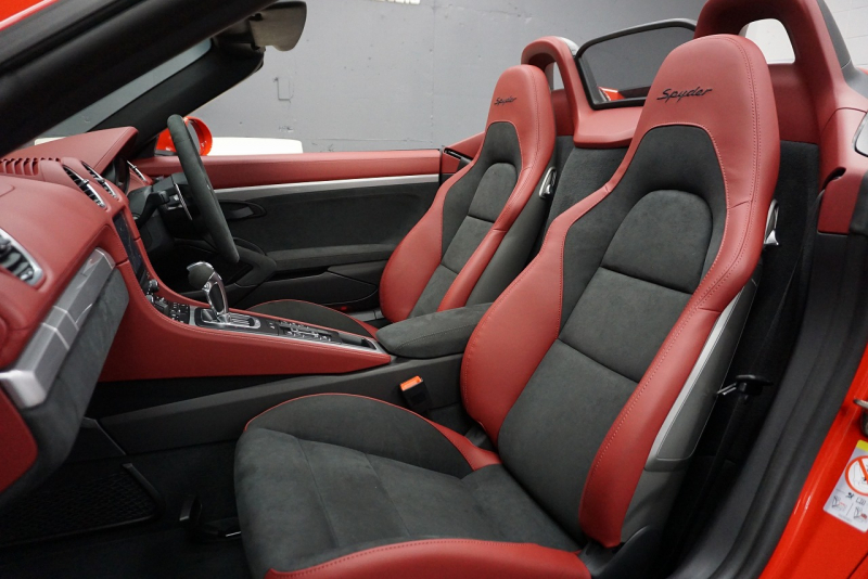 ポルシェ 718スパイダー 718Spyder PDK スパイダークラシックインテリア LEDヘッドライト  中古車