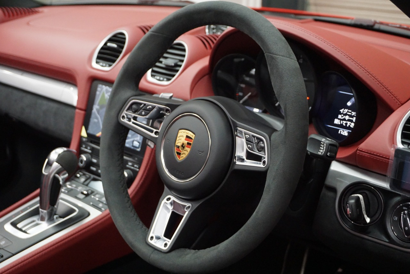 ポルシェ 718スパイダー 718Spyder PDK スパイダークラシックインテリア LEDヘッドライト  中古車