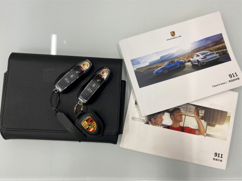 ポルシェ 911(Type991.2) 911(Type991.2) 2018y 911Carrera GTS 左H サンルーフ  パークアシスト＆Bカメラ  中古車