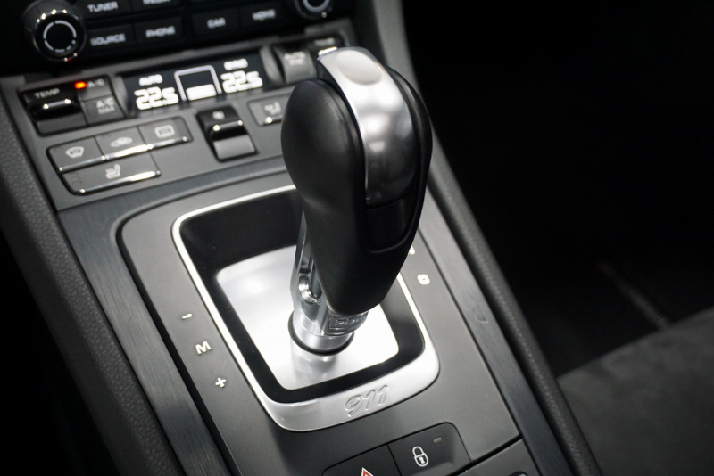 ポルシェ 911(Type991.2) 911(Type991.2) 2018y 911Carrera GTS 左H サンルーフ  パークアシスト＆Bカメラ  中古車