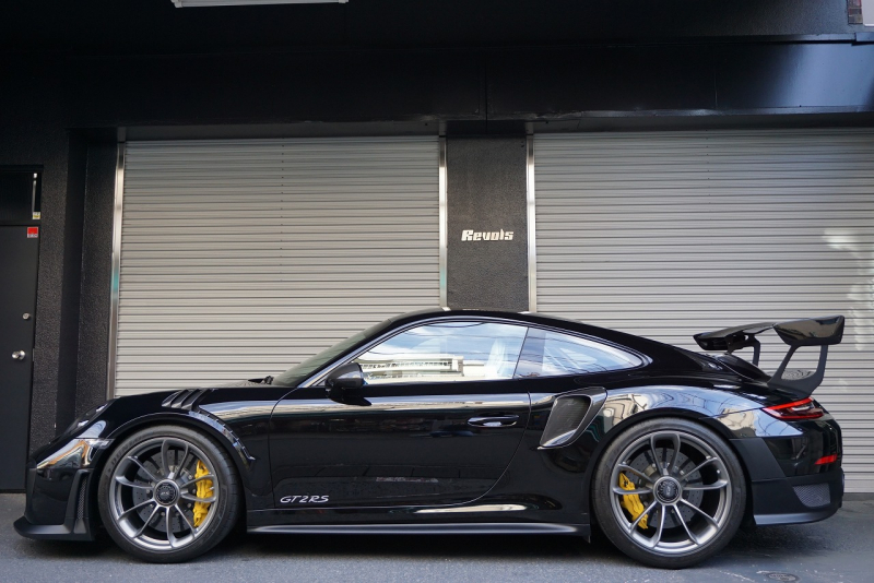 ポルシェ 911(Type991) GT2RS Weissach package  中古車