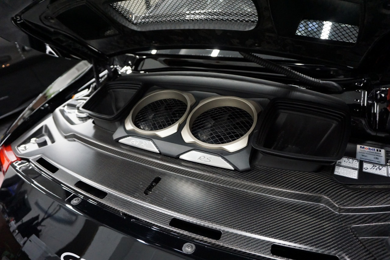 ポルシェ 911(Type991) GT2RS Weissach package  中古車