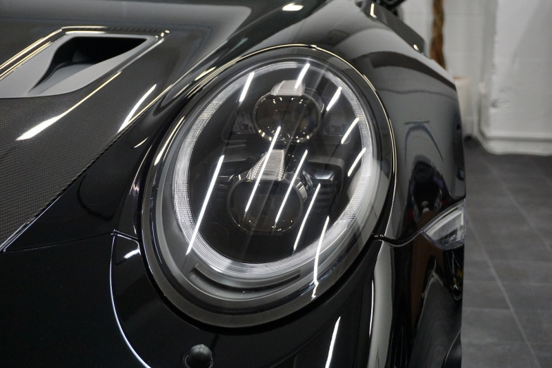 ポルシェ 911(Type991) GT2RS Weissach package  中古車