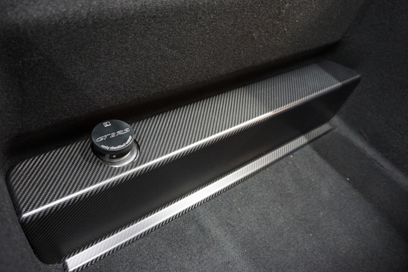 ポルシェ 911(Type991) GT2RS Weissach package  中古車