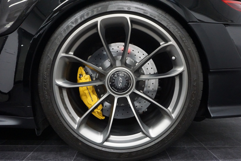 ポルシェ 911(Type991) GT2RS Weissach package  中古車