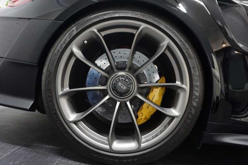 ポルシェ 911(Type991) GT2RS Weissach package  中古車