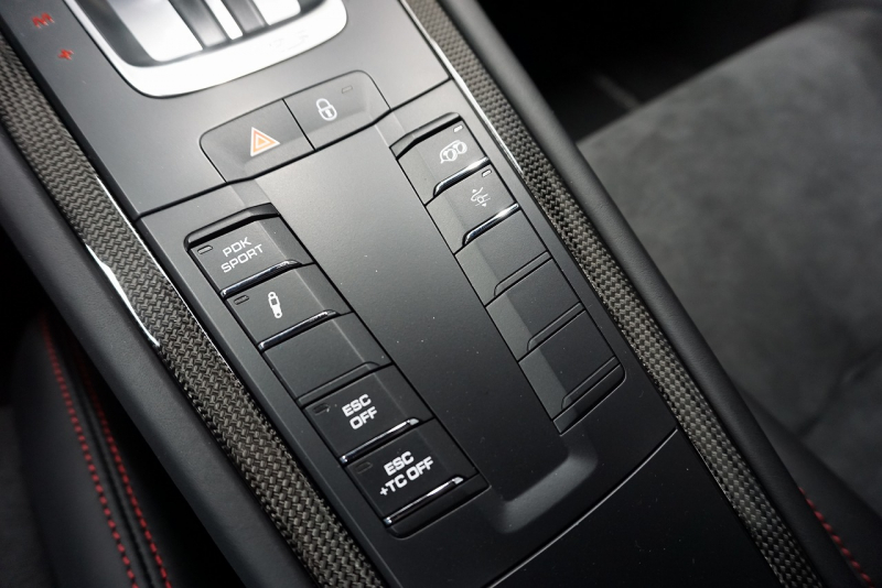 ポルシェ 911(Type991) GT2RS Weissach package  中古車