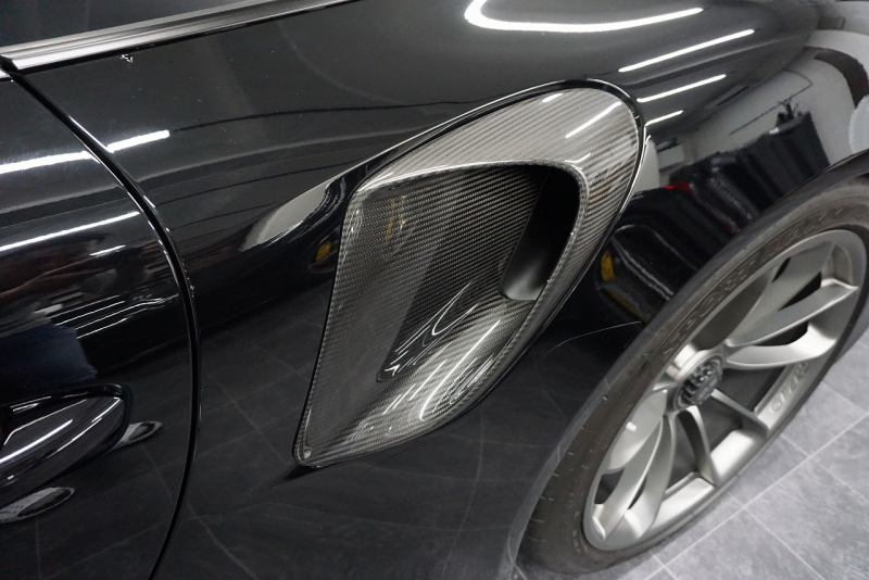 ポルシェ 911(Type991) GT2RS Weissach package  中古車