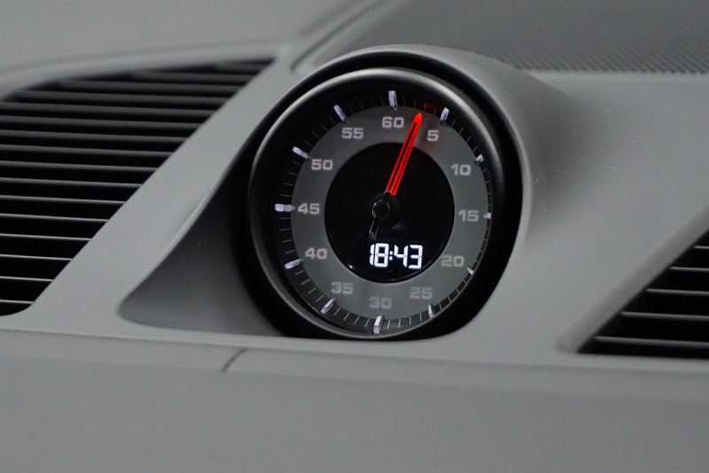 ポルシェ カイエン Cayenne GTS Coupe  Lightweight Sport Package Carbon  中古車