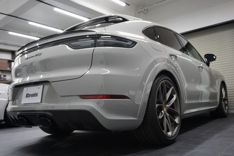 ポルシェ カイエン Cayenne GTS Coupe  Lightweight Sport Package Carbon  中古車
