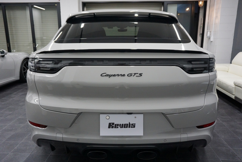 ポルシェ カイエン Cayenne GTS Coupe  Lightweight Sport Package Carbon  中古車