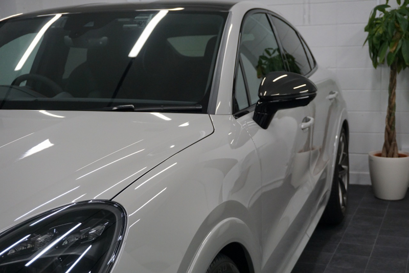 ポルシェ カイエン Cayenne GTS Coupe  Lightweight Sport Package Carbon  中古車