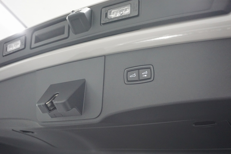 ポルシェ カイエン Cayenne GTS Coupe  Lightweight Sport Package Carbon  中古車