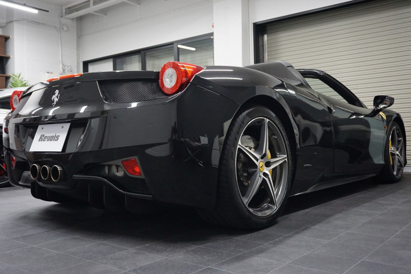 フェラーリ 458スパイダー 2015年最終年式正規ディーラー車 LEDカーボンステア ドライバーズゾーンカーボン  中古車