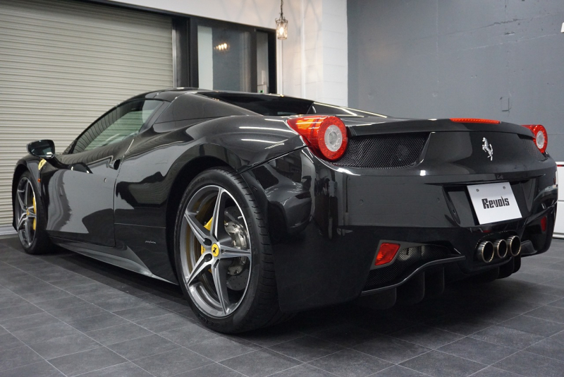 フェラーリ 458スパイダー 2015年最終年式正規ディーラー車 LEDカーボンステア ドライバーズゾーンカーボン  中古車