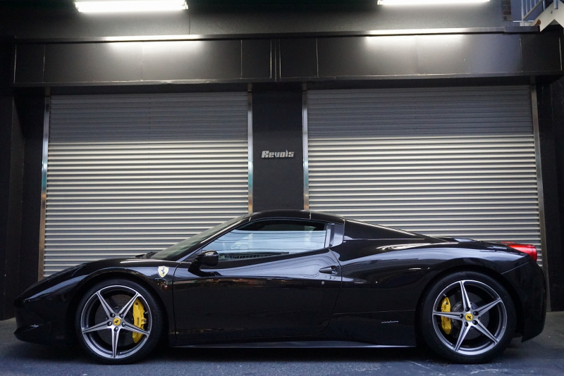 フェラーリ 458スパイダー 2015年最終年式正規ディーラー車 LEDカーボンステア ドライバーズゾーンカーボン  中古車
