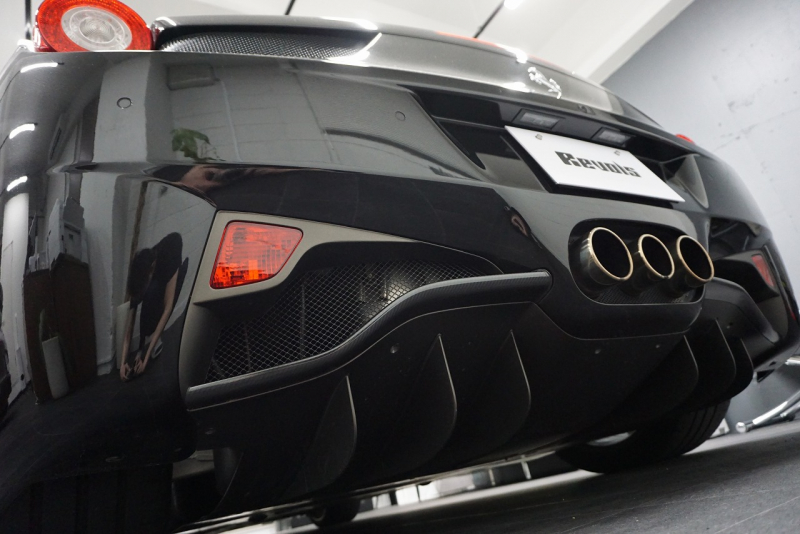 フェラーリ 458スパイダー 2015年最終年式正規ディーラー車 LEDカーボンステア ドライバーズゾーンカーボン  中古車