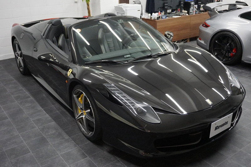 フェラーリ 458スパイダー 2015年最終年式正規ディーラー車 LEDカーボンステア ドライバーズゾーンカーボン  中古車