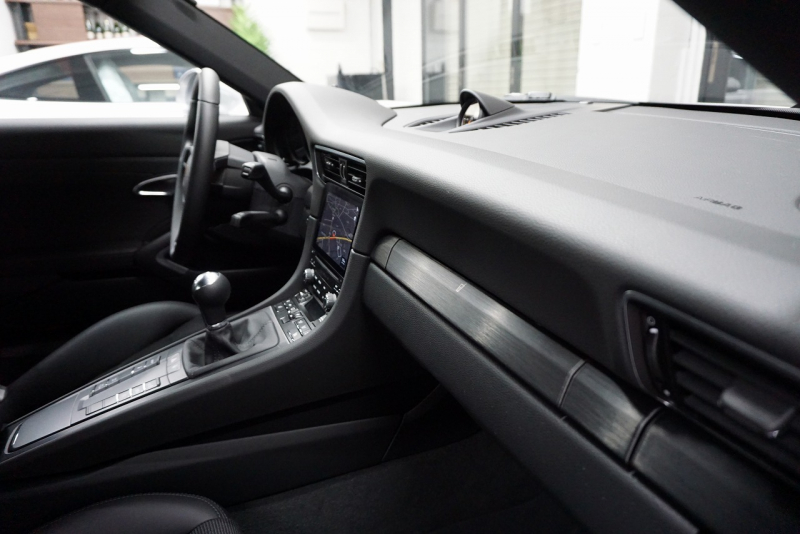 ポルシェ 911(Type991.2) GT3 (991.2)Touring Package スポーツクロノ フロントリフト  中古車