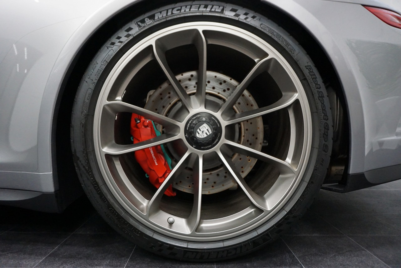 ポルシェ 911(Type991.2) GT3 (991.2)Touring Package スポーツクロノ フロントリフト  中古車