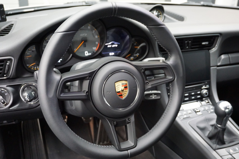 ポルシェ 911(Type991.2) GT3 (991.2)Touring Package スポーツクロノ フロントリフト  中古車