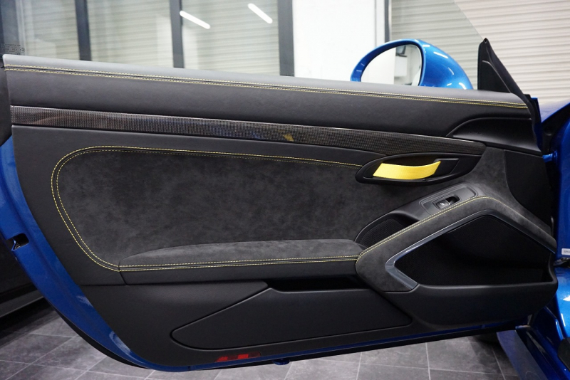 ポルシェ ケイマン GT4 PCCB アダプティブスポーツシート オールレザー＆コントラストステッチ サファイアブルー  中古車