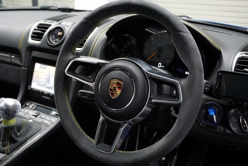 ポルシェ ケイマン GT4 PCCB アダプティブスポーツシート オールレザー＆コントラストステッチ サファイアブルー  中古車