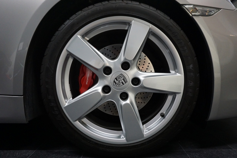 ポルシェ ケイマン Cayman S 6MT スポーツクロノパッケージ オートブリッピング プラチナシルバー  中古車