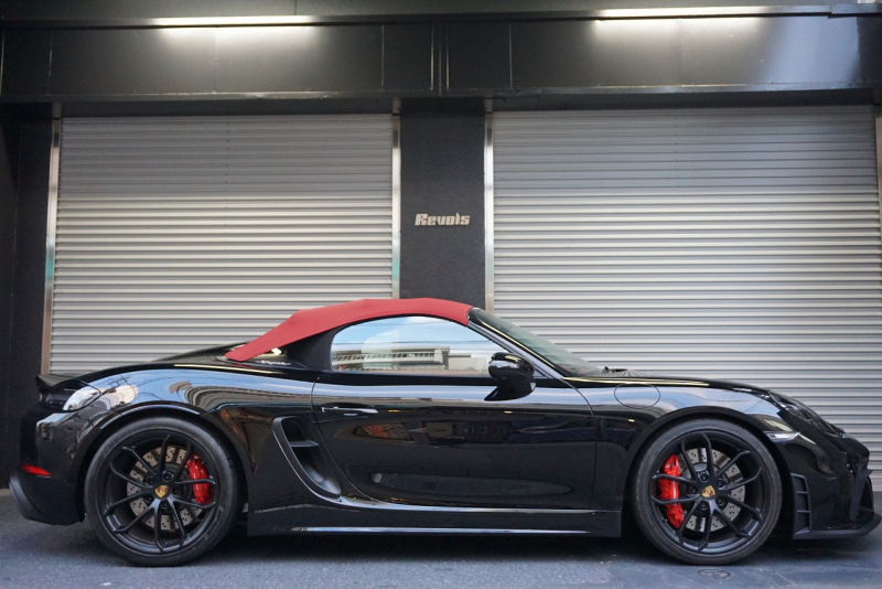 ポルシェ 718スパイダー Boxster Spyder  6MT スパイダークラシックインテリア LEDヘッドライト ブラック 中古車 中古車