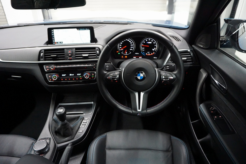 BMW 2シリーズ M2 中古車 中古車