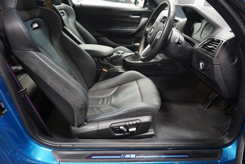 BMW 2シリーズ M2 中古車 中古車