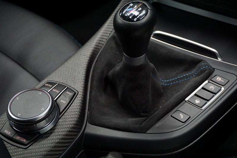 BMW 2シリーズ M2 中古車 中古車